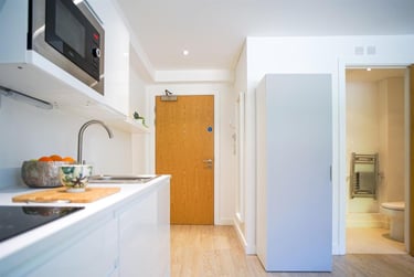 1 bed studio, Orme Road, Cross Heath, Newcastle under Lyme, ST52FB - Image 3